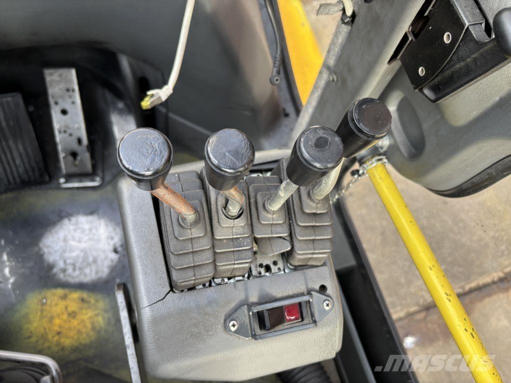 Kalmar DCF 80-6 Diesel Trucker