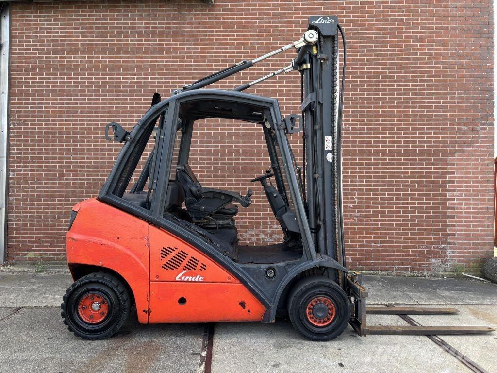 Linde H25D Diesel Trucker