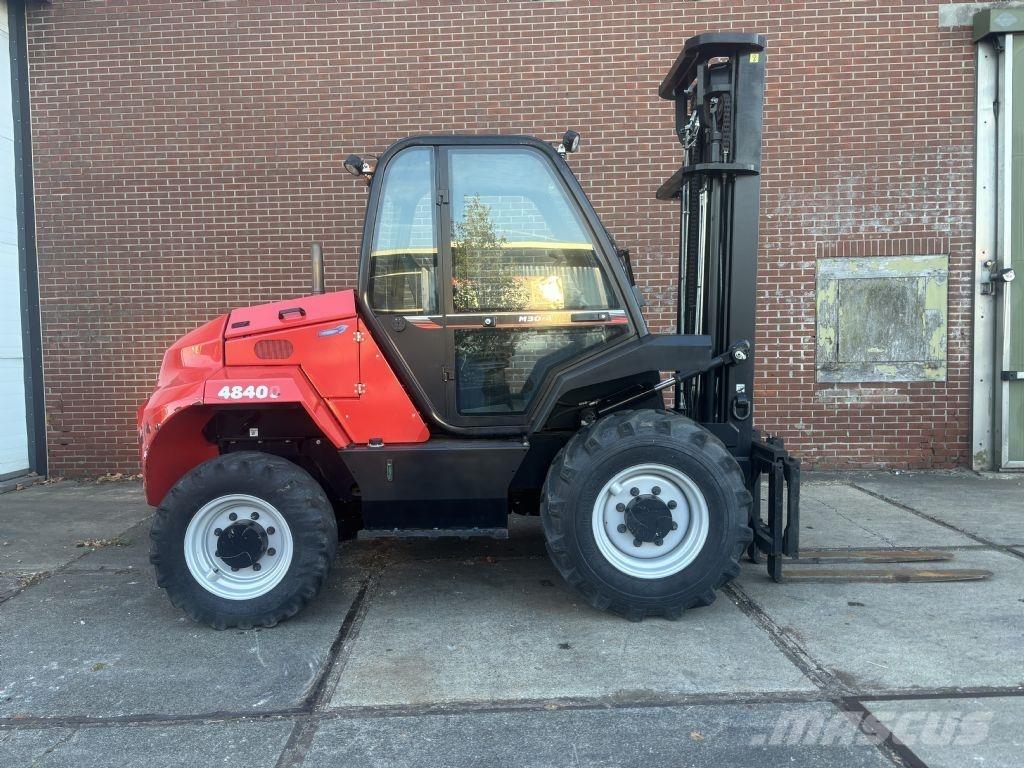 Manitou M30-4 Terrenggående gaffeltruck