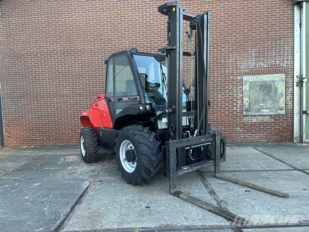 Manitou M30-4 Terrenggående gaffeltruck