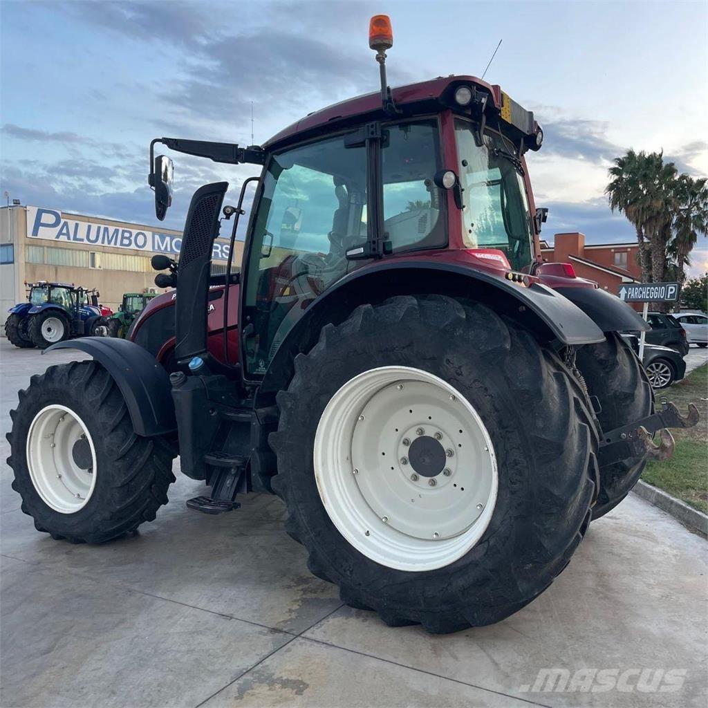 Valtra N174 Traktorer