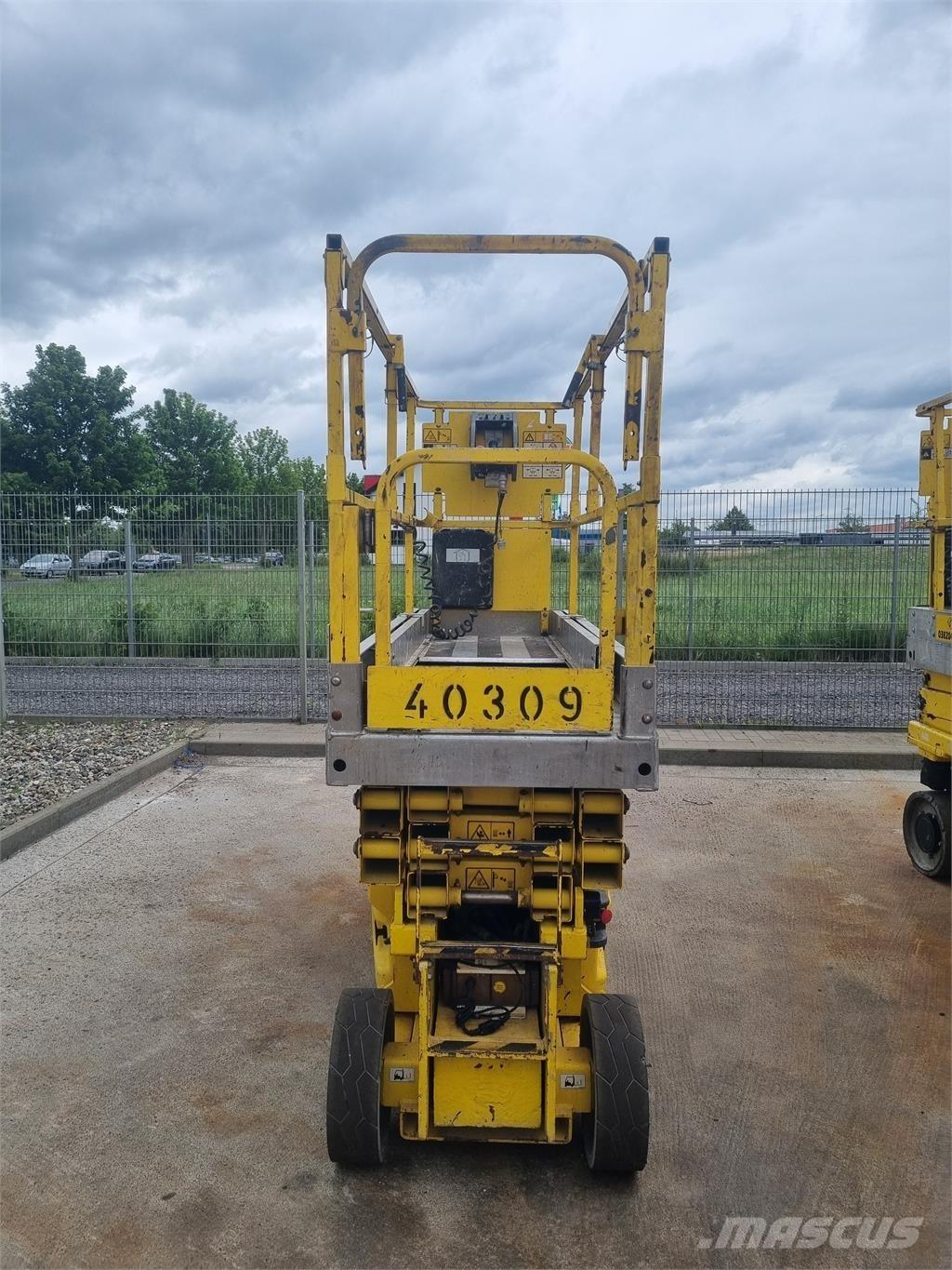 JLG 2030 ES Sakselifter
