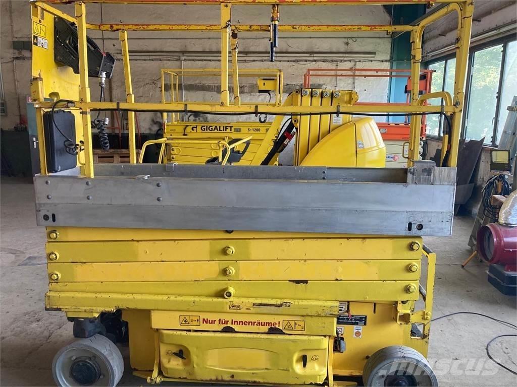 JLG 2630 ES Sakselifter