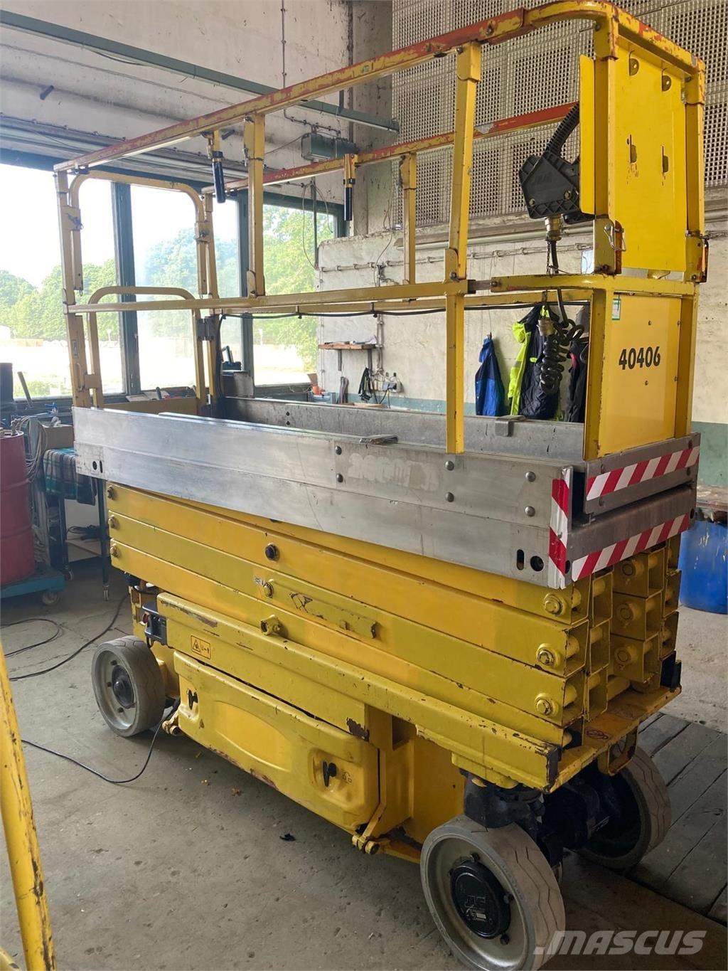 JLG 2630 ES Sakselifter