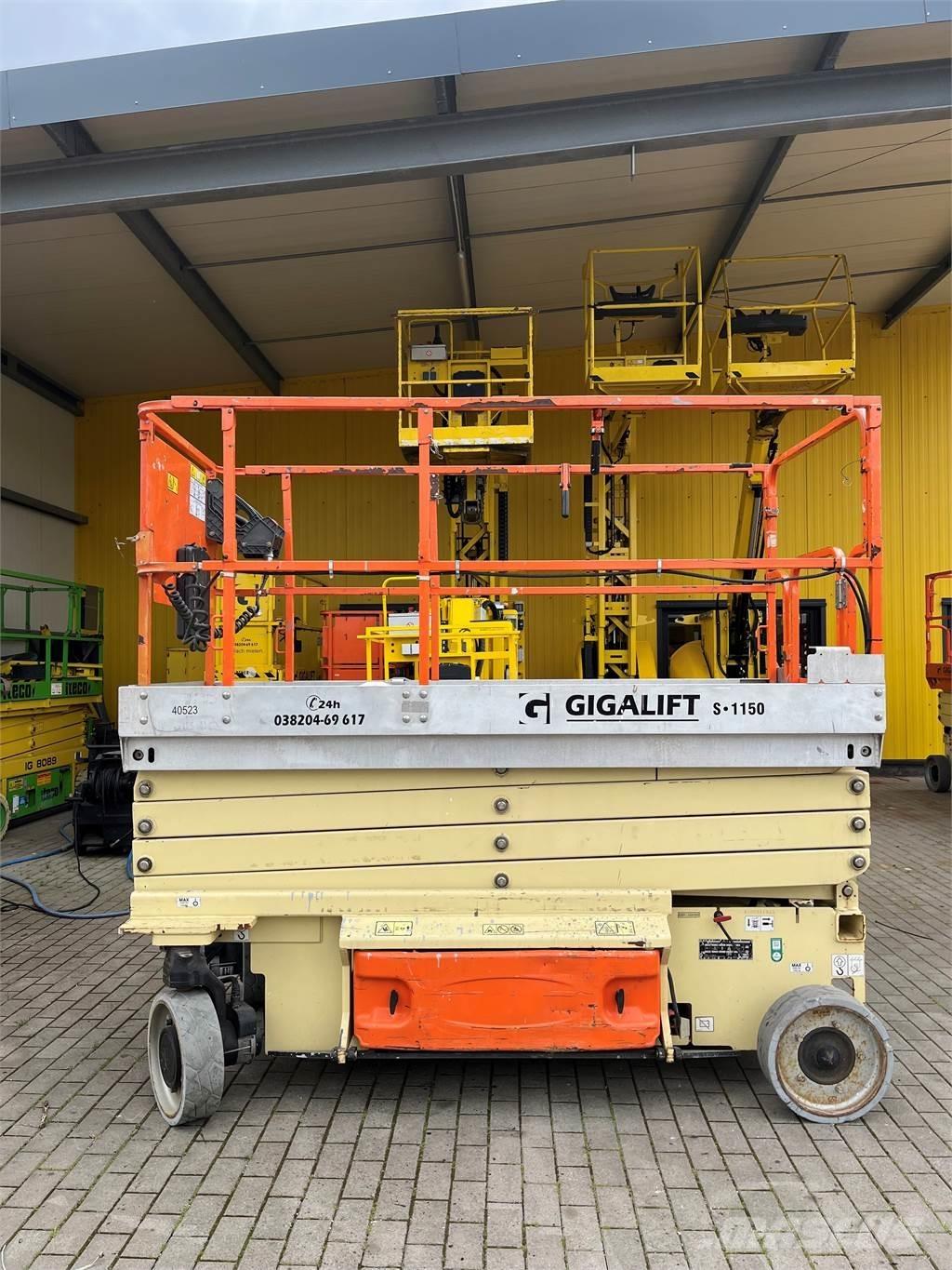 JLG 3246 ES Sakselifter
