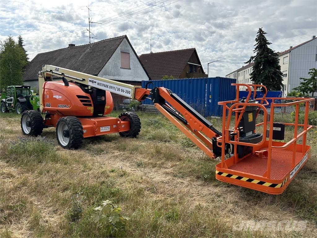 JLG 600AJ Leddede bomlifter