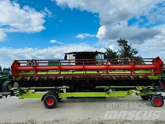CLAAS LEXION 750 Skurtreskere
