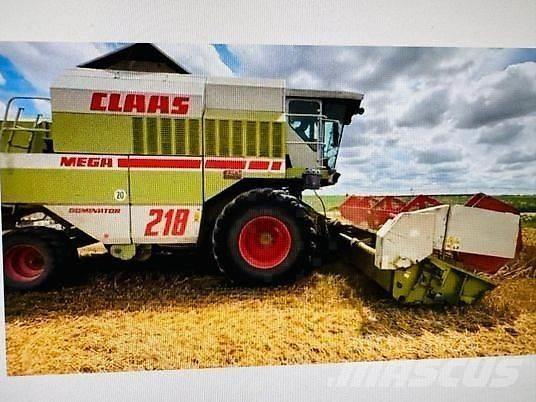CLAAS MEGA 218 Skurtreskere