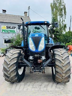 New Holland T7.210RC Traktorer