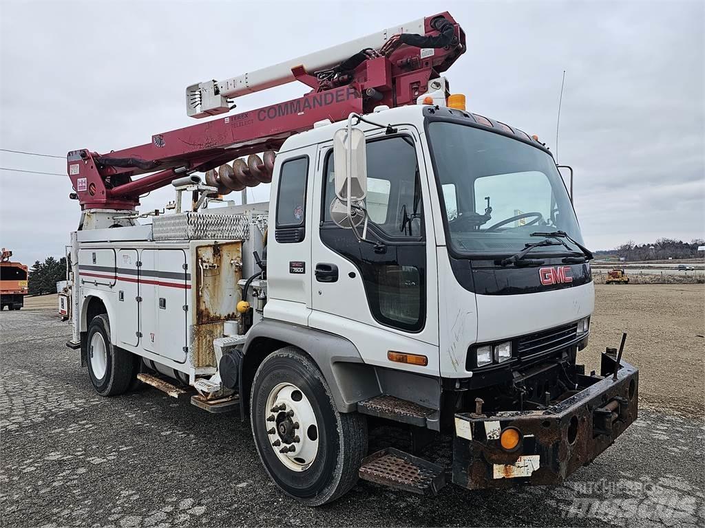 GMC T7500 Borrigg lastebilmontert