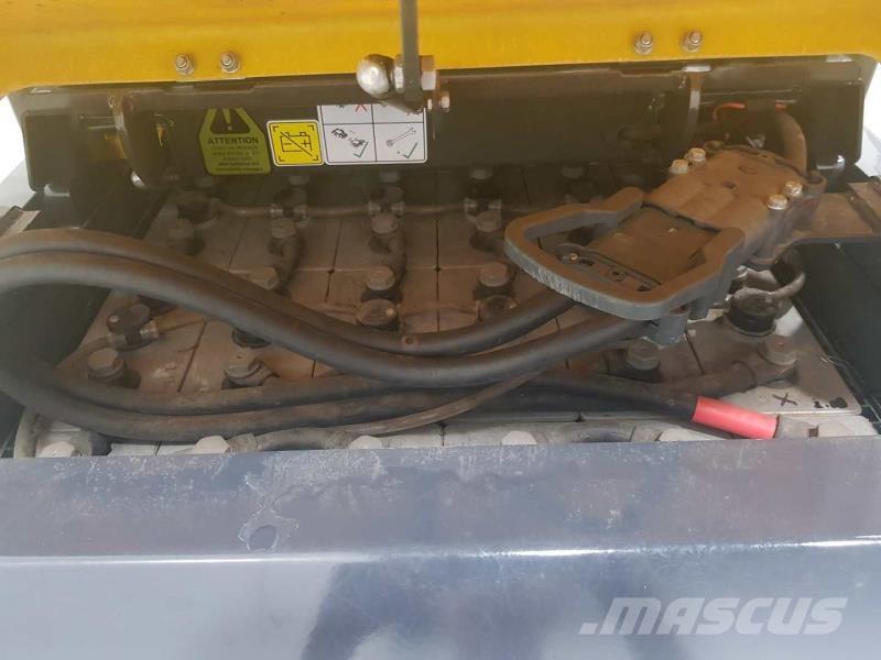 Aisle-Master 15NE RENTAL Smalgangstruck