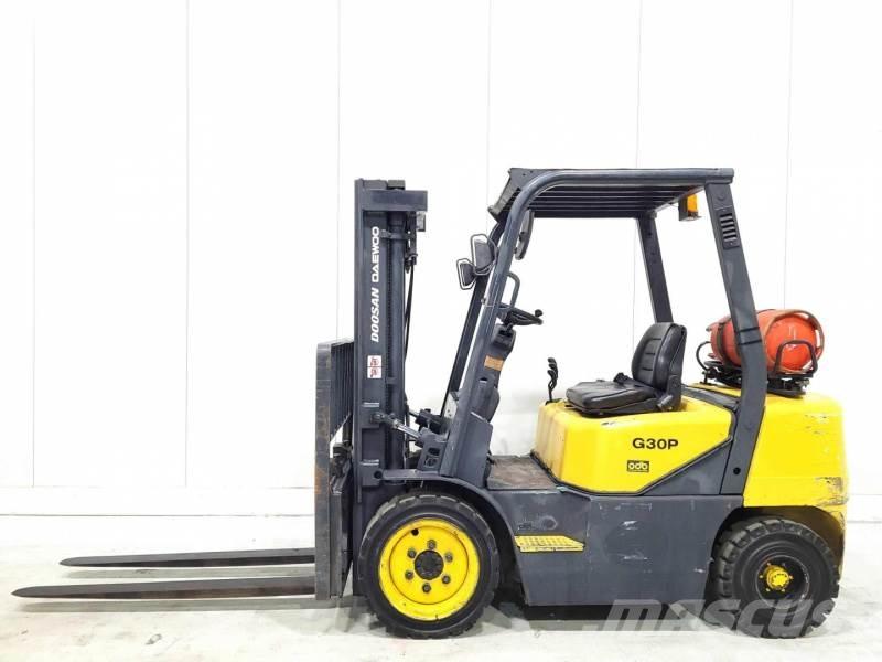 Doosan GP30-3 Propan trucker