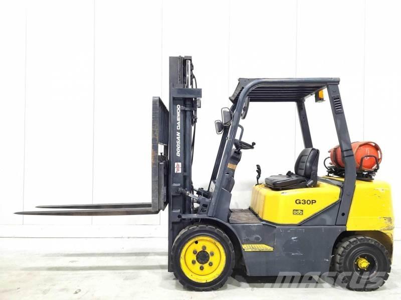 Doosan GP30-3 Propan trucker
