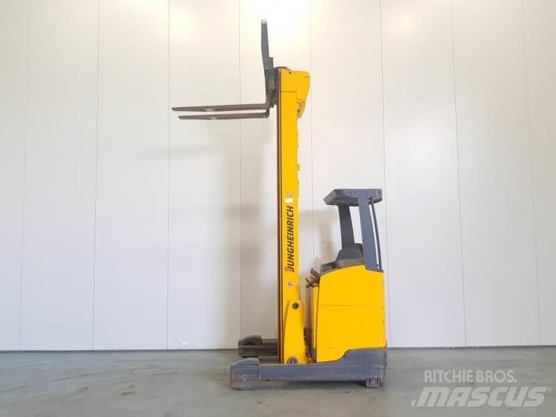 Jungheinrich ETV216 Skyvemasttruck