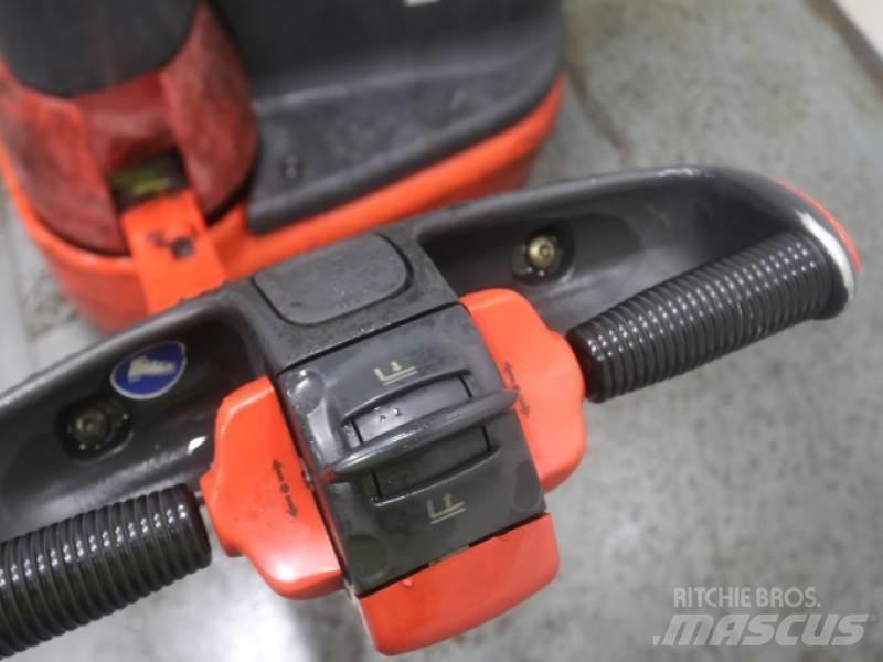 Linde L10 379 Ledetrucker