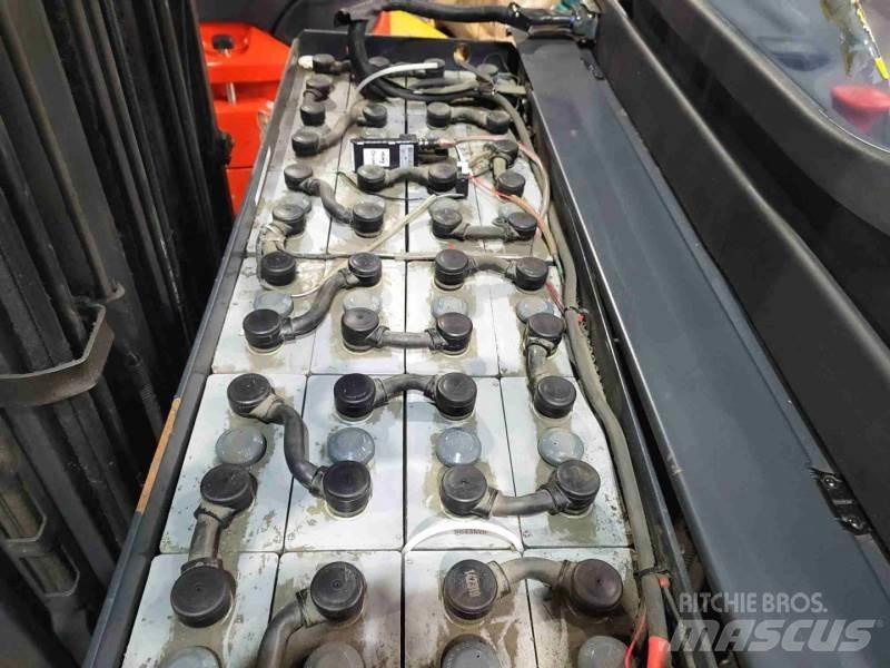 Linde R14-01 Skyvemasttruck