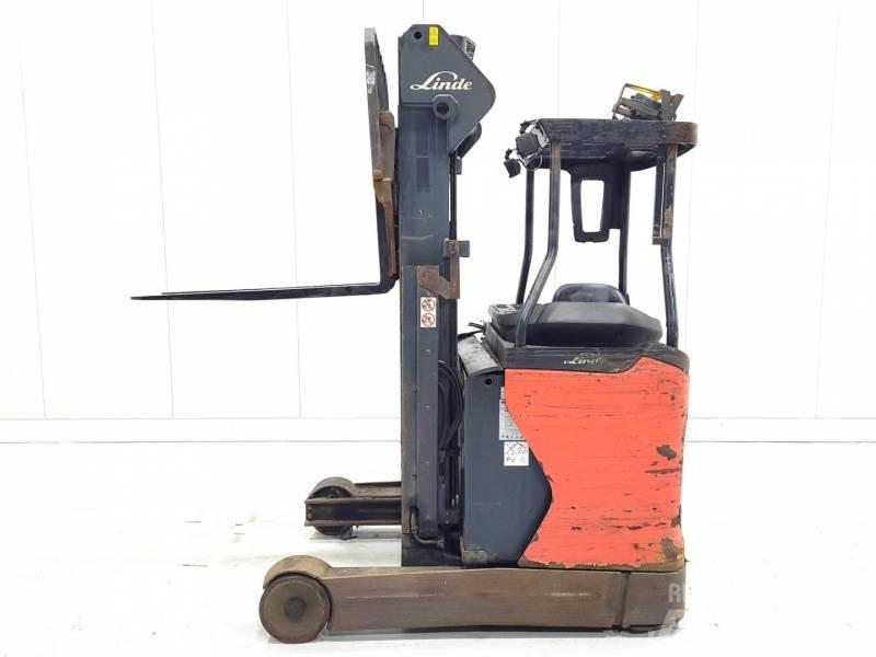 Linde R14N-01 Skyvemasttruck