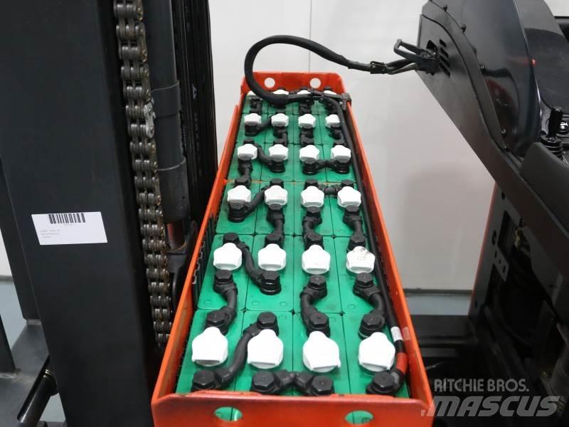 Linde R14S Skyvemasttruck