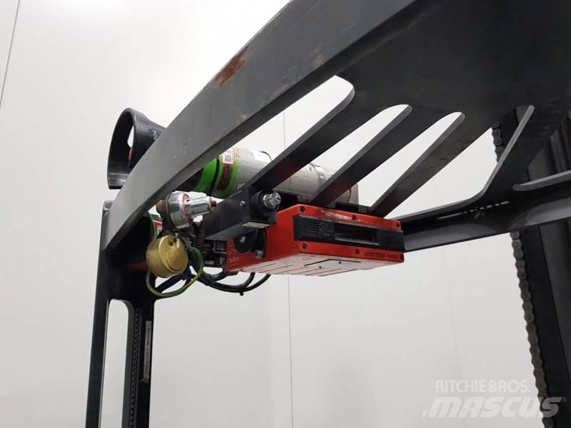 Linde R16 PYROBAN Skyvemasttruck