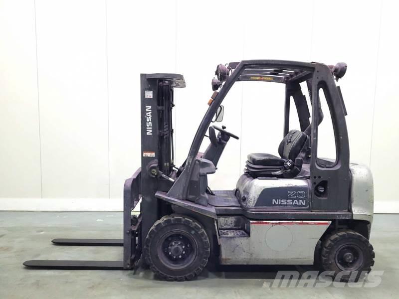 Nissan FD02A20 Diesel Trucker