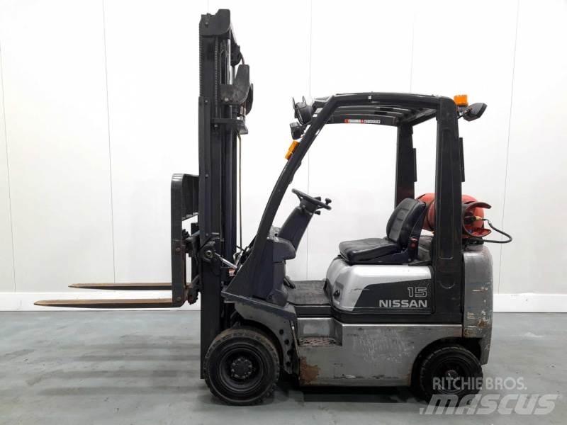 Nissan PD01A15PQ Propan trucker