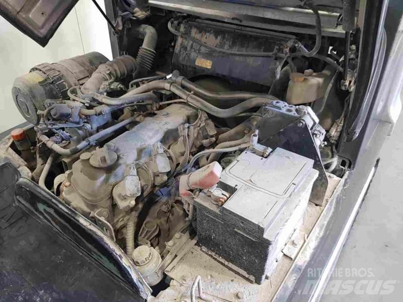 Nissan U1D272520 Propan trucker