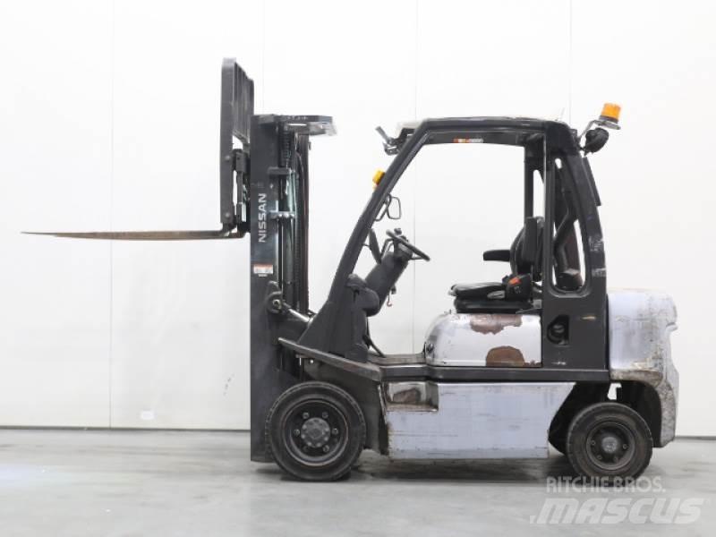 Nissan Y1D2A25Q Diesel Trucker