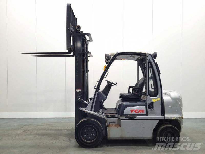 Nissan YG1D2A32H Diesel Trucker