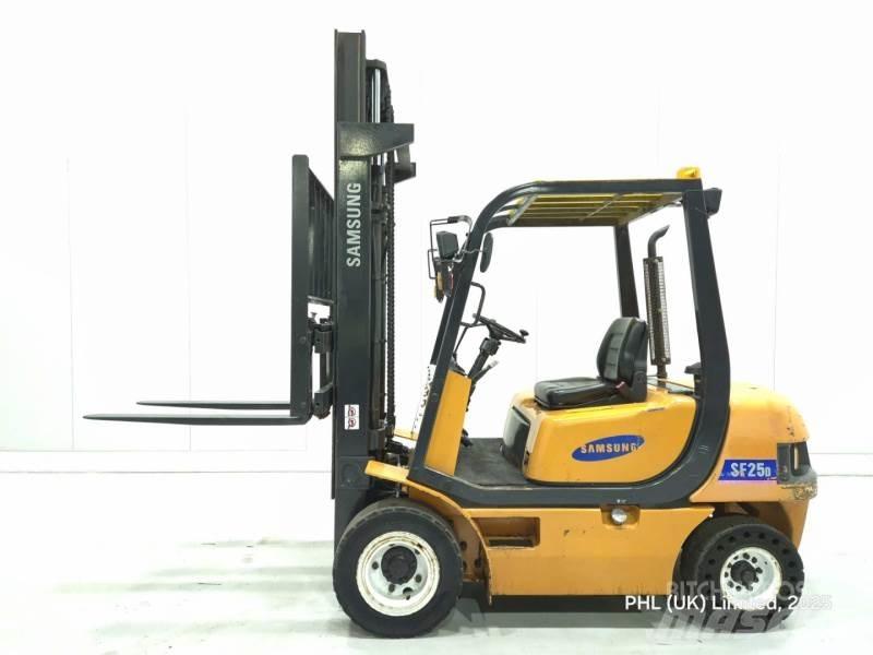 Samsung SF25D Diesel Trucker