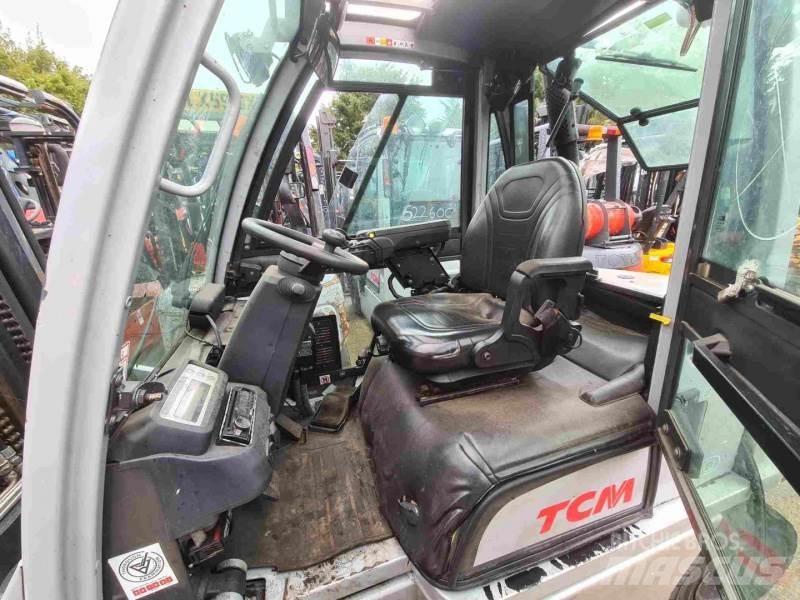 TCM YG1D2A30H Diesel Trucker