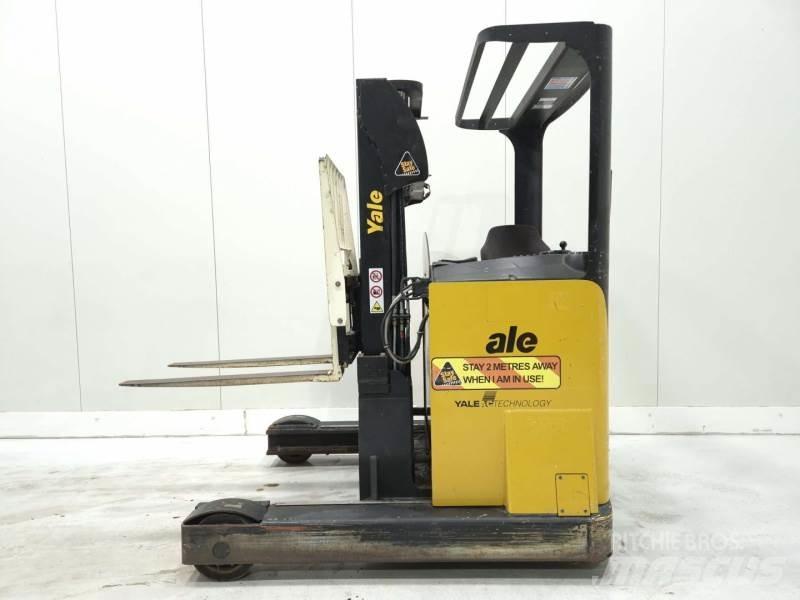 Yale MR14 Skyvemasttruck