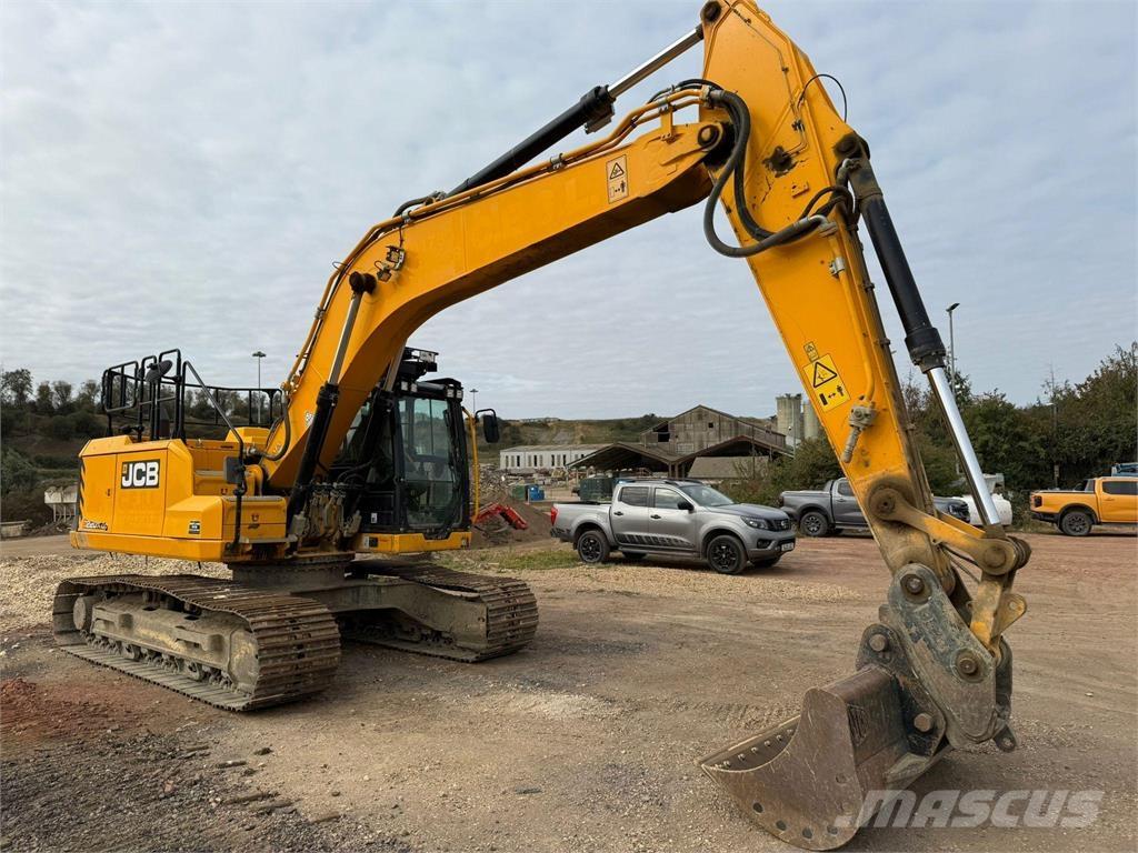 JCB 220X L 4F Beltegraver