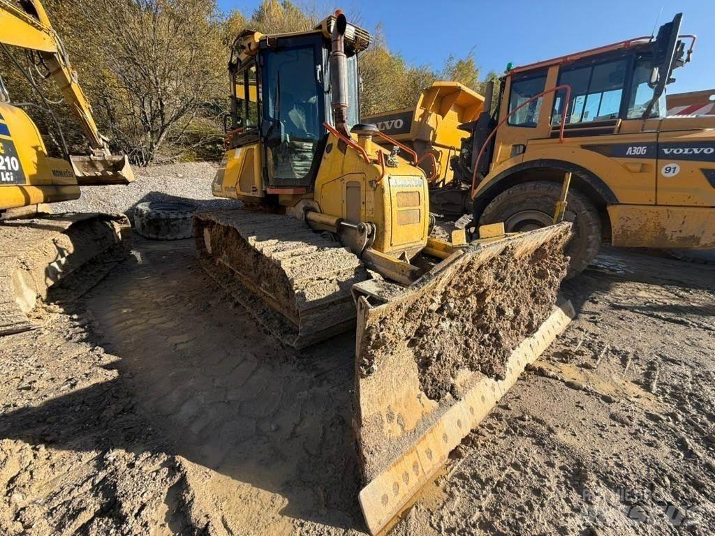 Komatsu D51PX Dozere Beltegående