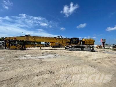 CAT 390FL UHD Gravemaskiner for riving