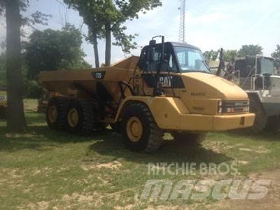 CAT 725 Rammestyrte Dumpere