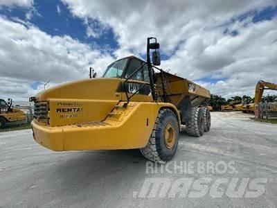 CAT 740 Rammestyrte Dumpere
