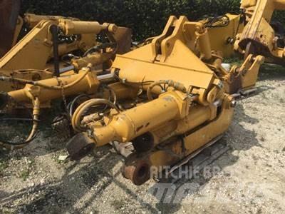 CAT D8T Ripper, S/S Andre komponenter