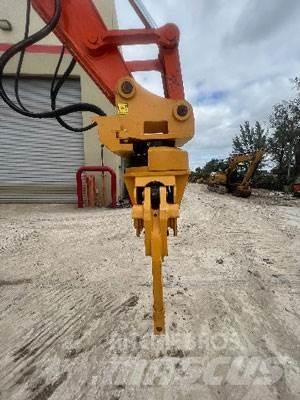 Hitachi ZX225USLC-6 Gravemaskiner for avfallshåndtering