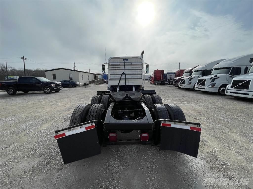 Mack CXU613 Trekkvogner