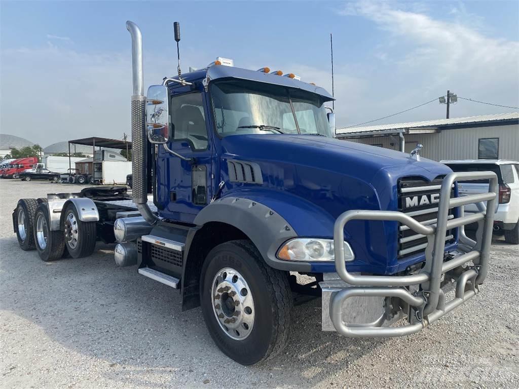 Mack GRANITE Trekkvogner