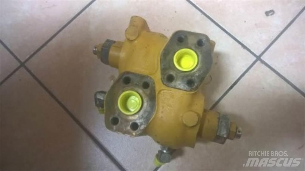CAT 231D Anlegg - Annet