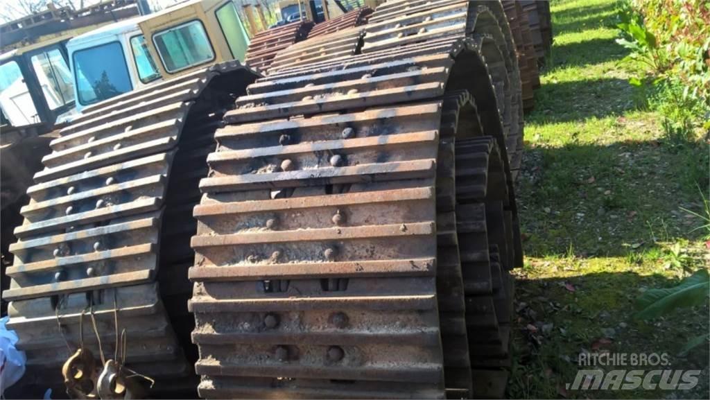 CAT 231D Belter, kjettinger og understell