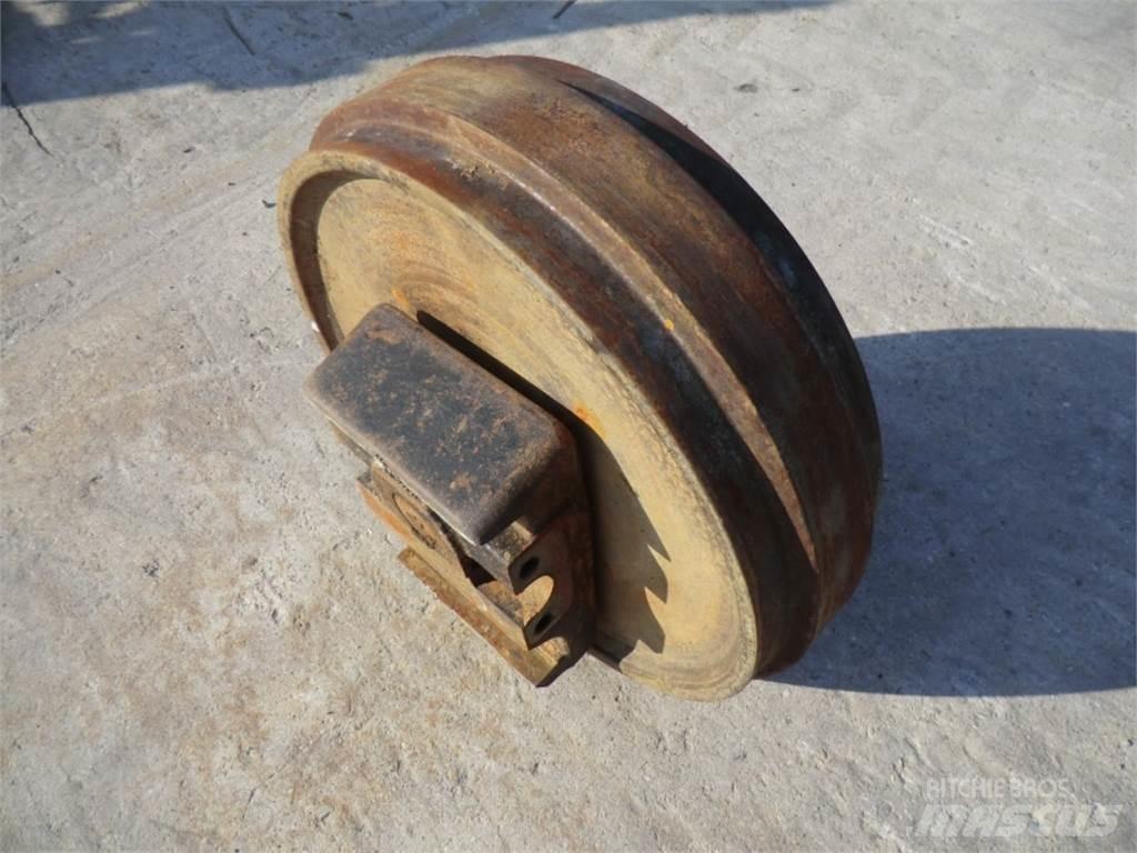 CAT 231D Belter, kjettinger og understell