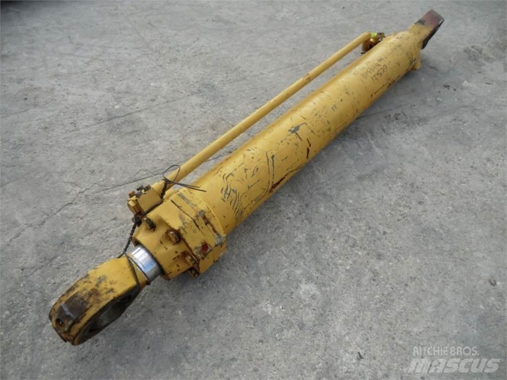 CAT 231D Anlegg - Annet