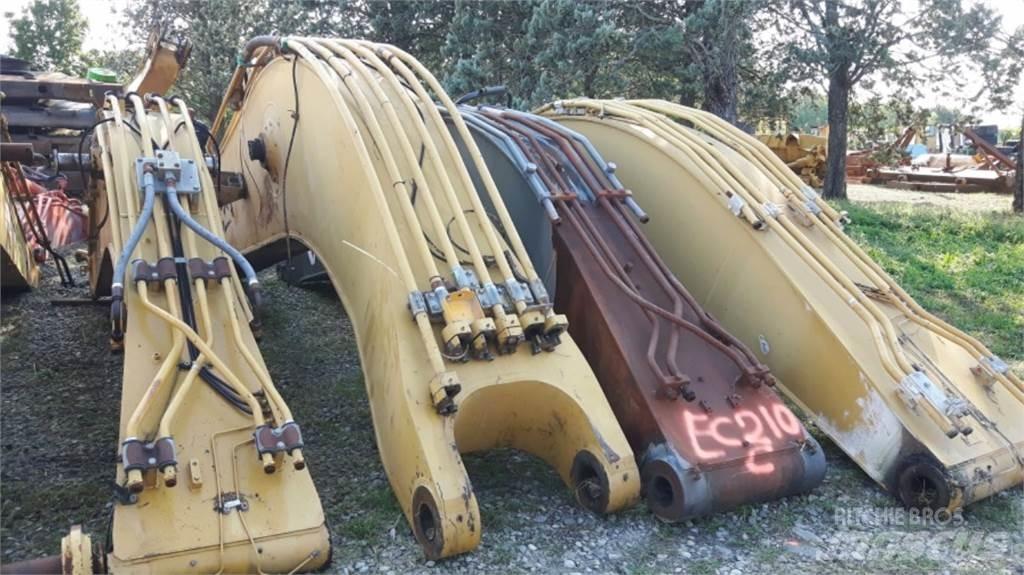 CAT 231D Chassis og understell