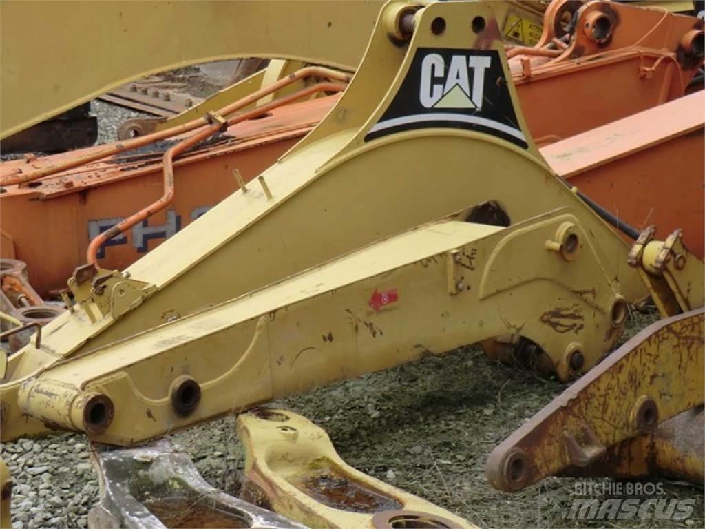 CAT 438C Chassis og understell