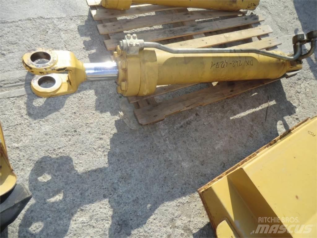 CAT 735 Anlegg - Annet