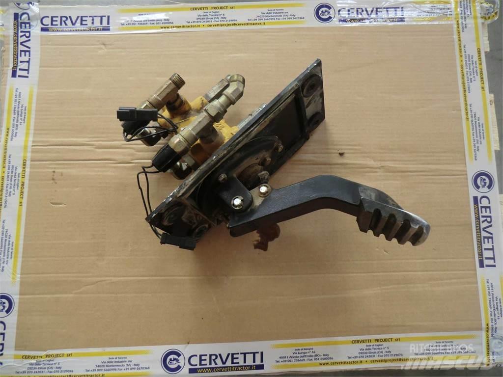 CAT 735 Anlegg - Annet