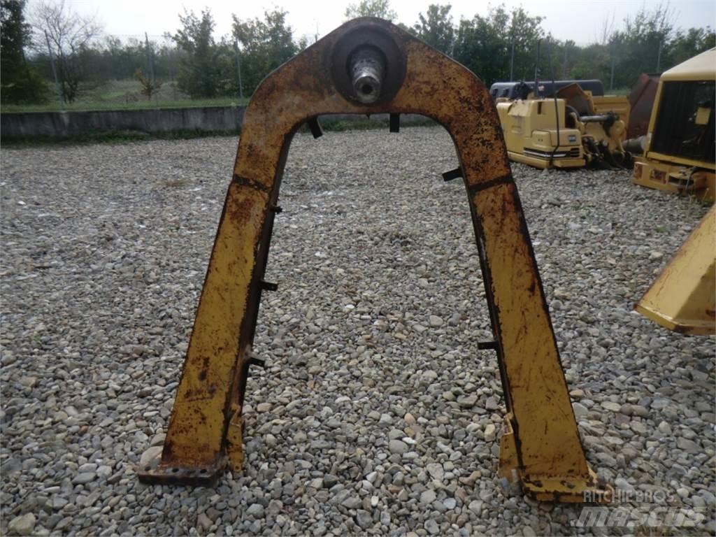 CAT 735 Chassis og understell