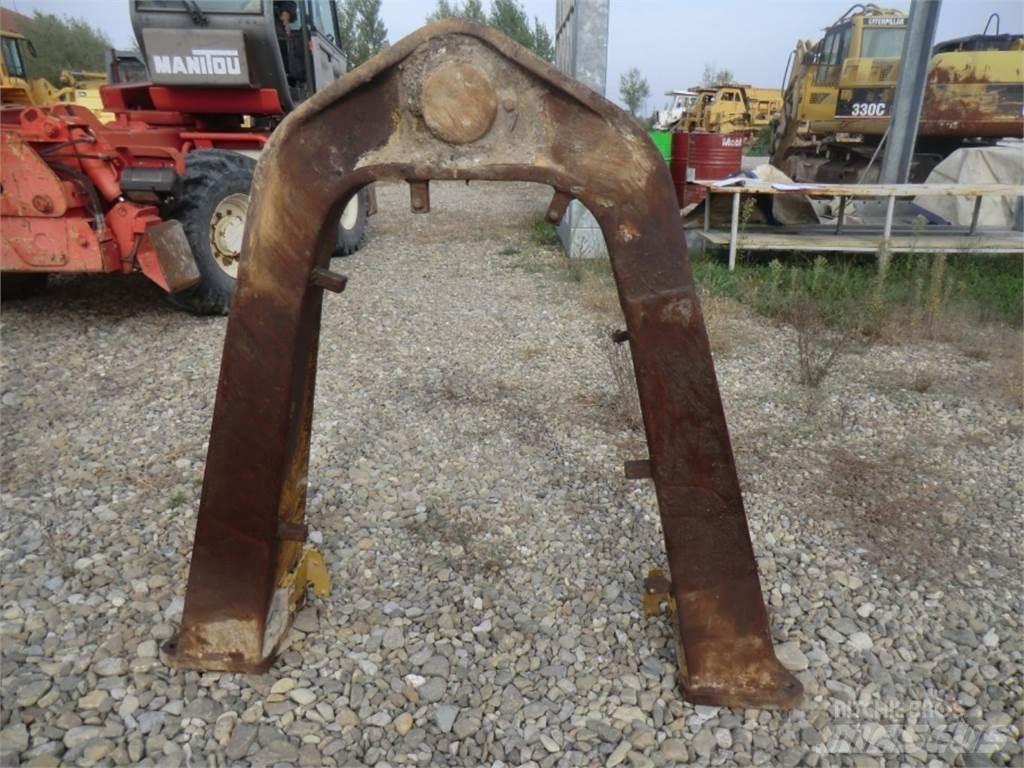 CAT 735 Chassis og understell